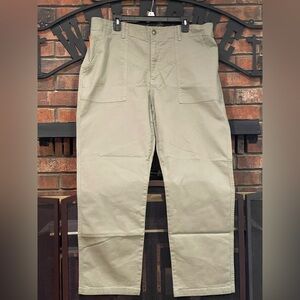 Knox Rose Women's Straight Leg Olive Green Pants